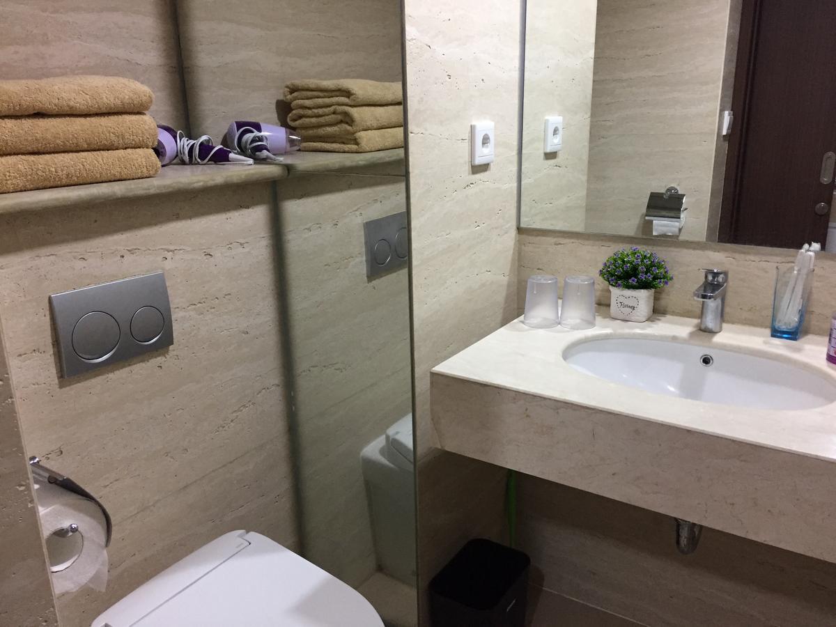 Apartemen Uttara The Icon 요그야카르타 외부 사진